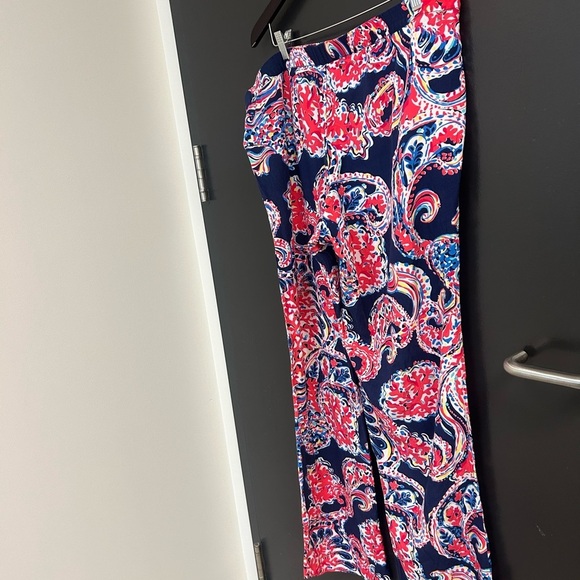 Lilly Pulitzer XL cotton Blue and Red Boot Cut Flare Pants EUC pockets cute!!! - Picture 3 of 12